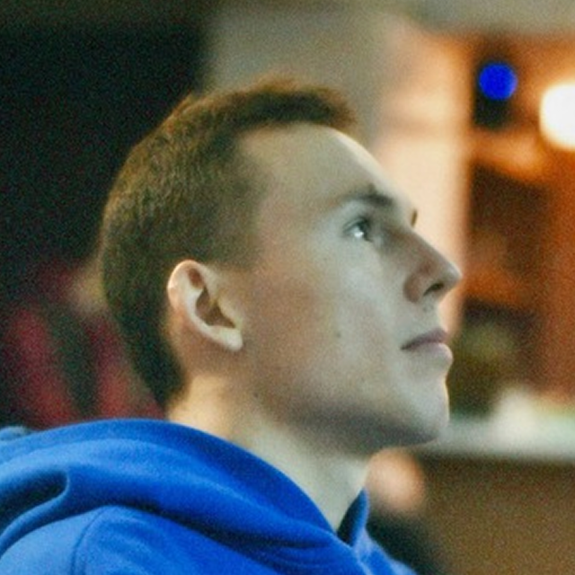 Илья Бахмутов